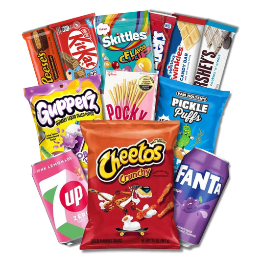 Komplet grickalica u raznim vrećicama s Cheetos, Fanta, Skittles i KitKat okusima